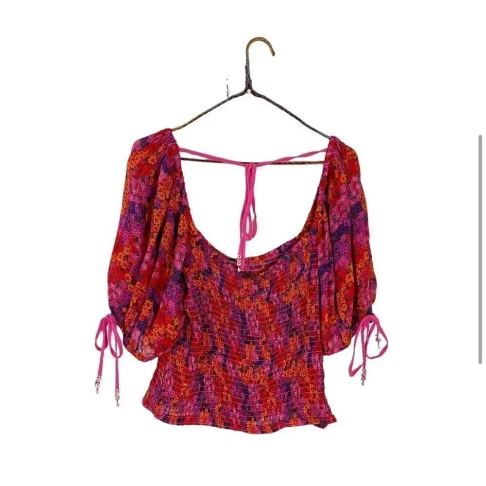 Free People Back On Elbow Puff Sleeve Cropped Top in Pink Floral, Medium NWT